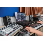 זוג מוניטורים אולפנים IK Multimedia iLoud Micro Pro – תמונה 18